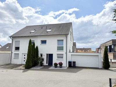 Freistehender Familien(t)raum in grüner Lage