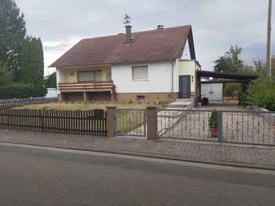 Renovierungsbedürftiges 5,5-Zimmer Einfamilienhaus in Kapsweyer
