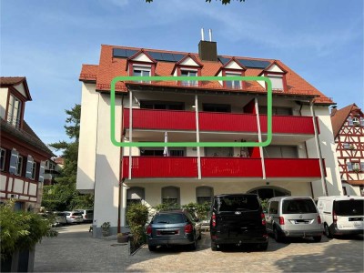 Hochwertige und ruhige 4-Zi.-Wohnung  mit großem Südbalkon in der Altstadt von Zirndorf