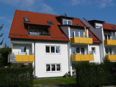 +++Neu-Ulm/Pfuhl, 
3,5-Zi.-Maisonette-ETW, 
ca. 93 m² Wfl., TG-St. und Stellplatz+++