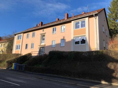 Helle, teilsanierte 4-Zimmer-Wohnung in Jena