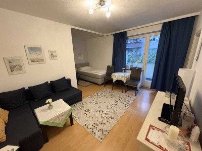 Möblierte 1-Zimmer-Wohnung mit Einbauküche und Balkon