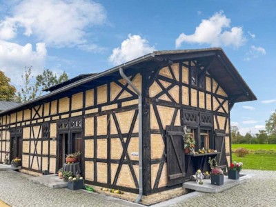 Denkmalschutz: Ausgezeichnetes Restaurant, idyllische Wasserlage am Touristenweg Oderaue