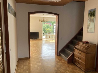 Schönes und modernisiertes 4,5-Raum-Reihenhaus mit gehobener Innenausstattung in Köln Lövenich