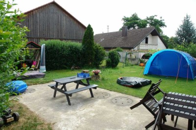 Modernes Wohnen in ländlicher Umgebung! Helle 4 Zimmerwohnung mit Garage und Gartenbenutzung!