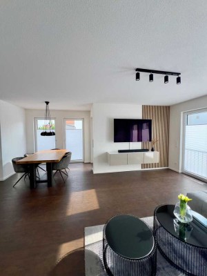 Moderne 3,5-Zimmer-Wohung - 2 Stellplätze verfügbar - große Terrasse - ruhige Lage