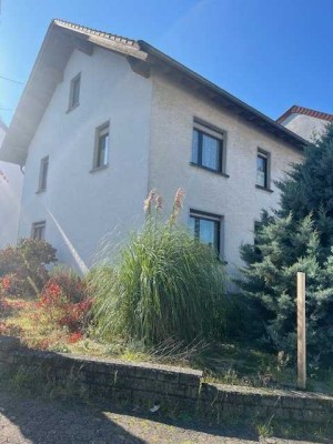 Großzügiges 1-2 Familienhaus in Wallerfangen-Ittersdorf zu verkaufen