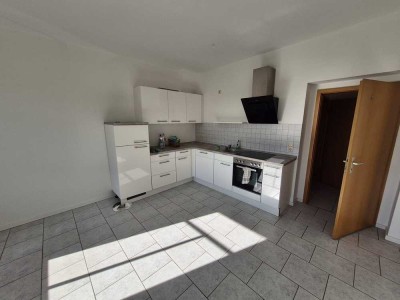 Moderne 1,5-Raum-Wohnung mit EBK in gepflegtem Mehrfamilienhaus