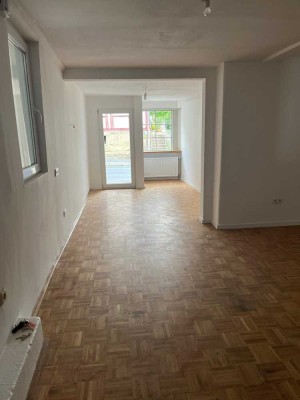 Alles neu! 3 Zimmer-Erdgeschosswohnung ab sofort!