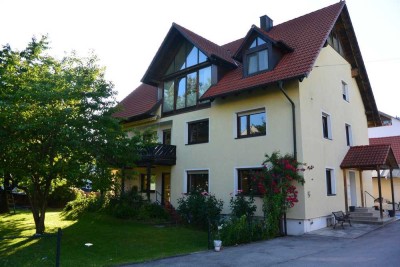 Schöne 3,5 Zimmer Wohnung im Zentrum von Eching
