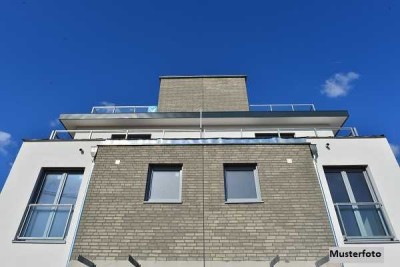 Ihr neues Zuhause - Doppelhaushälfte, Wintergarten und Garage