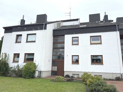 PURNHAGEN-IMMOBILIEN -  Dachgeschosswohnung mit Balkon in zentraler Lage von Bremen-Rönnebeck!