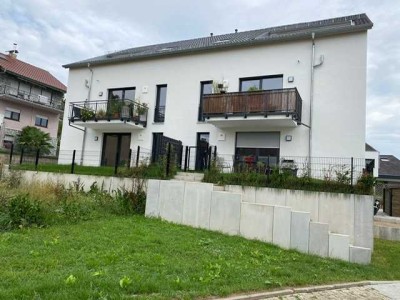 Helle 3 Zi. Wohnung Neubau mit Schlossblick