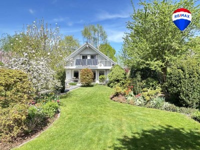 Charmantes Einfamilienhaus mit flexibler Raumaufteilung und Gartenidylle