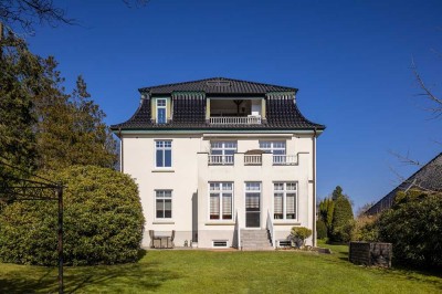 Einmalige Gelegenheit in Reinbeks Villengebiet: Eigentumswohnung mit traumhaftem Blick
