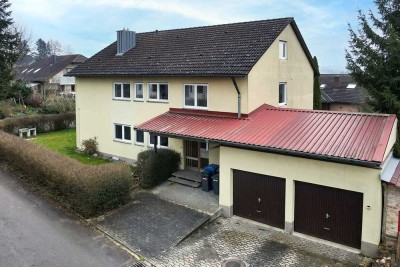 Top Zweifamilienhaus in idyllischer Lage, ca. 20 km vom Bodensee • Ausbaupotenzial