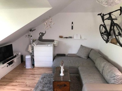 Charmante 2-Zimmer Dachgeschosswohnung, frisch saniert in Siegburg