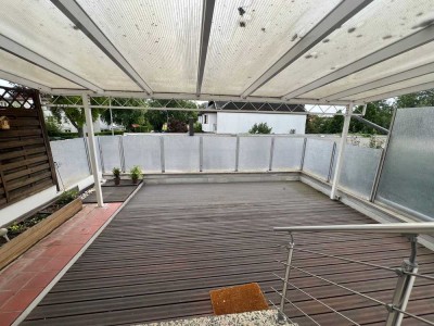 Living in a quiet location /3 rooms, kitchen, fireplace, balconies and terrace!