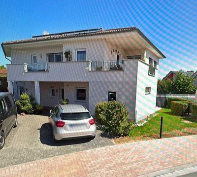 Ansprechende 3 - Zimmer-Wohnung mit Balkon und EBK in Limburg an der Lahn