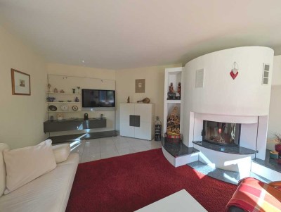 Stilvolles Traumhaus inmitten einer grünen Oase