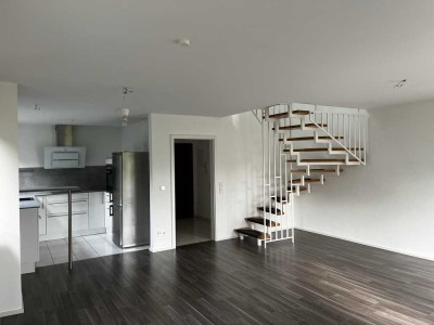 Modernisierte Maisonette-Wohnung mit drei Zimmern sowie Balkon und EBK in Waiblingen
