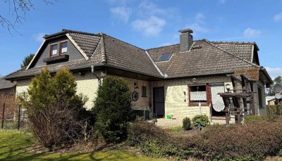 ***Sehr gepflegtes Wohnhaus mit viel Platz im östlichen Landkreis Celle***