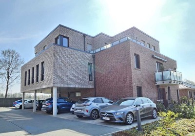 Neubau – Helle Penthouse-Wohnung mit Dachterrasse zu vermieten!