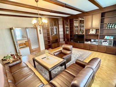 Charmantes Haus mit 2 Wohneinheiten!