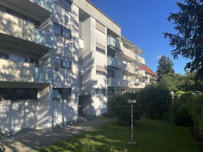 Zentral gelegene, vermietete 3-Zimmer-Wohnung mit großem Westbalkon in Germering