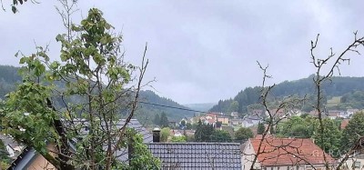 Sanierungsbedürftiges Einfamilienhaus in schöner Lage !