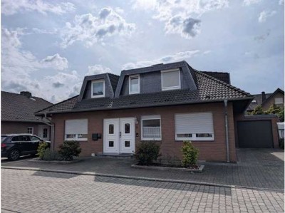 Zweifamilien Haus in ruhiger, begehrter Wohnlage mit Einliegerbüro in 52459 Inden