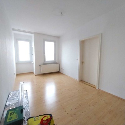 Schöne, helle 4-Zimmer-Wohnung an der Stadtgrenze