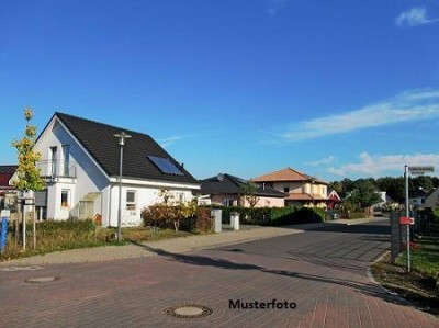Einfamilienhaus mit Ferienhaus + guter Zustand +