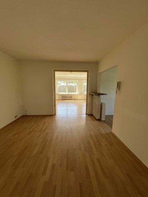 Großzügige 3,5 Zimmer - Erdgeschoss Wohnung mit Garten und Garage in Andernach - Miesenheim