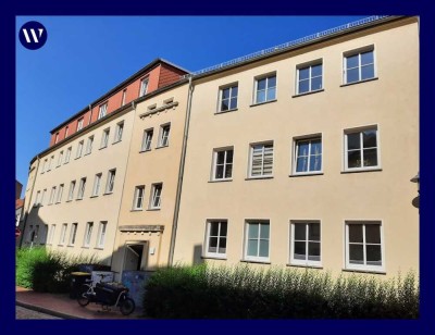 Renovierte 2 Zimmer in beliebter Lage, kompakter Schnitt, separate Küche, Tageslichtbad mit Dusche