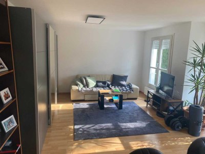 Exklusive 3-Raum-EG-Wohnung mit Einbauküche und Terrasse in Reutlingen