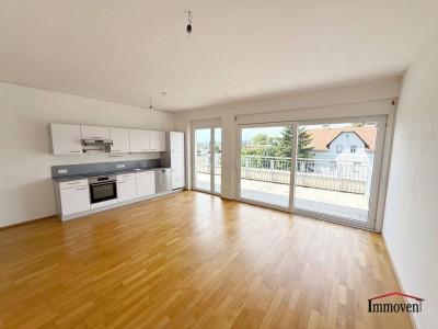 Sehr schöne und geräumige 3-Zimmerwohnung mit Terrasse!