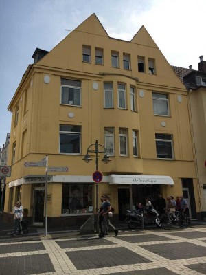 Stilvolle 3-Zimmer-Wohnung mit gehobener Innenausstattung im Herzen von Brühl zu vermieten