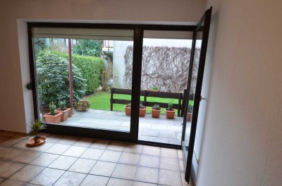 1-Raum-Terrassenwohnung mit gehobener Innenausstattung mit Balkon in Leverkusen