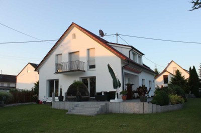 Idyllisches Einfamilienhaus mit Liebe zum Detail und großzügigem Südwest-Garten