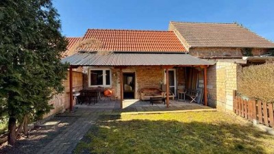 *Wohnen auf einer Ebene* Kleines Haus mit Garten