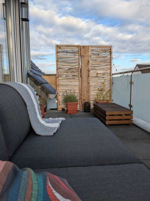 Charmante und vollumfänglich sanierte Obergeschoss- Wohnung direkt in Edemissen mit Garten