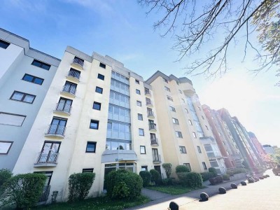 Attraktive, unvermietete 1-Zimmer-Wohnung mit Einbauküche und Tiefgaragenstellplatz