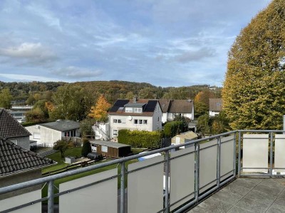 Barrierefreie 3-Zimmer-Wohnung, gehobene Ausstattung, großer Eckbalkon, EBK, Garage in Schwelm