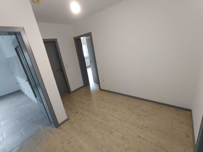 780 € - 83 m² - 2.0 Zi.