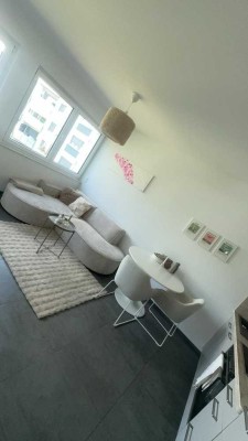Mit Balkon und Einbauküche: neuwertige 2-Zimmer-Wohnung in Springe