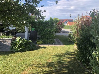 Neuwertige Doppelhaushälfte in Eggenthal