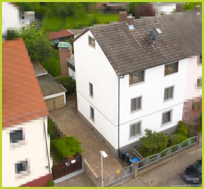 Ein- bis Zweifamilien Stadthaus mit Anbau in attraktiver Lage von Langen