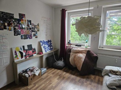 Direkt an der Innenstadt gelegen: Großzügige 4-Zimmer-Wohnung