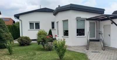 Hochwertiges Wohnhaus 219 m² Wohn- + Nutzfläche, Carport, Gartenhaus und große Gartenfläche